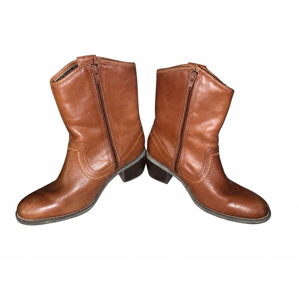 Women’s 8 Hushpupoies Brwn Leather Weatherproof Thinsulate Insulation Calf Boots